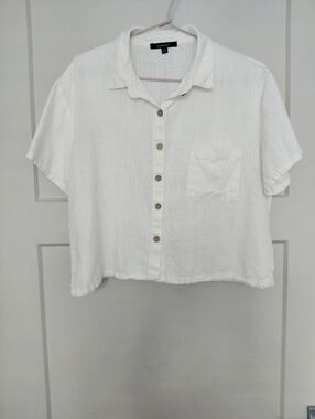 Ambiance Cream Linen-Blendl Button Down Crop Shirt